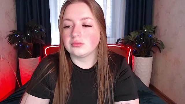 Snapshot of GirlPlayer chatting on January 2026 06:05:02 AM GirlPlayer online show from January 2026 06:05:02 AM