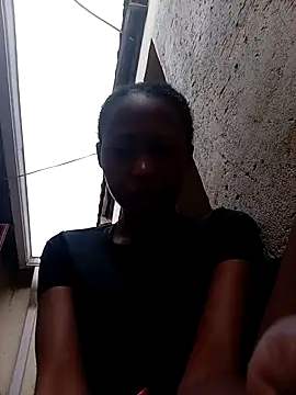 Snapshot of Sweethoneypot25 chatting on December 2025 03:07:01 PM Sweethoneypot25 online show from December 2025 03:07:01 PM