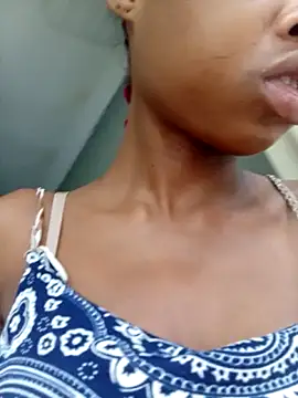 Snapshot of Sweethoneypot25 chatting on February 2026 09:32:01 AM Sweethoneypot25 online show from February 2026 09:32:01 AM