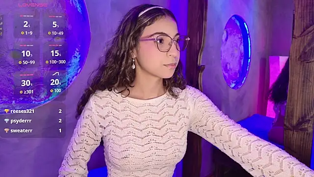 Snapshot of Kaaory chatting on December 2025 04:25:01 PM Kaaory online show from December 2025 04:25:01 PM