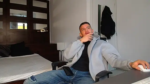 ElijahThorne online show from February 2026 08:08:02 AM