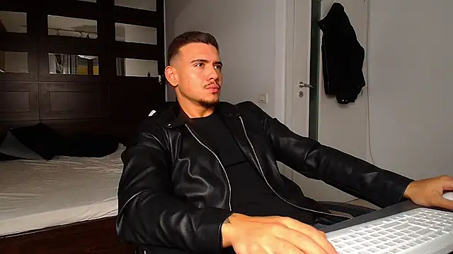 ElijahThorne online show from February 2026 05:58:02 AM