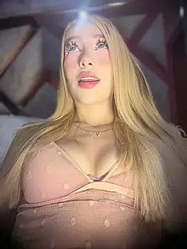 Snapshot of valeryfox__ chatting on February 2026 12:07:01 AM valeryfox online show from February 2026 12:07:01 AM