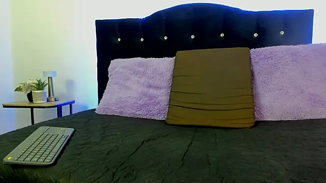 eren jeager online show from February 2026 01:15:01 AM