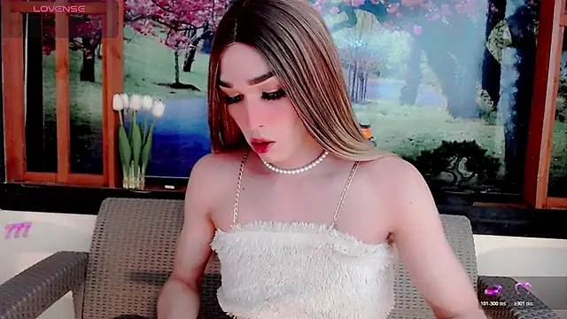Snapshot of britanny_noroeste chatting on June 2026 08:00:02 PM britanny noroeste online show from June 2026 08:00:02 PM