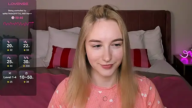 Shy Polly online show from May 2026 11:45:02 PM