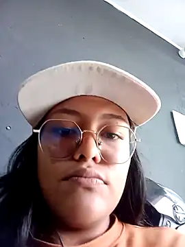 Chantal sex22 online show from December 2025 08:16:02 PM