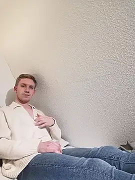 Snapshot of Hannah9708 chatting on January 2026 08:43:01 PM Hannah9708 online show from January 2026 08:43:01 PM