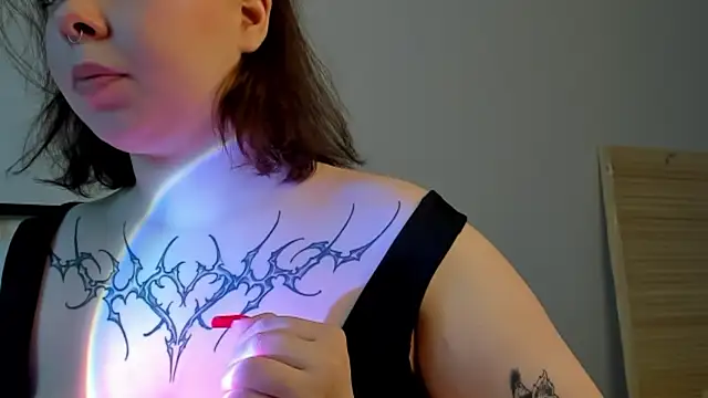 Vlada vv online show from March 2026 06:47:01 AM