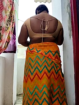 Desicouple1706 online show from January 2026 07:02:01 AM