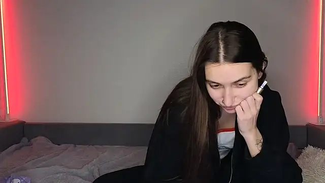 KikkyMi online show from December 2025 07:53:02 PM