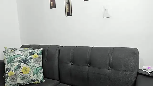 Violeta Gracee online show from November 2025 11:37:01 PM