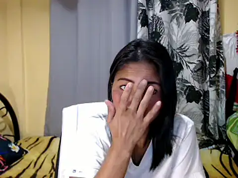 Snapshot of lovelyxmorena chatting on January 2026 01:37:02 PM lovelyxmorena online show from January 2026 01:37:02 PM