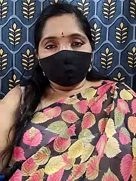 Snapshot of Soni-queen chatting on November 2025 04:38:01 PM Soni-queen online show from November 2025 04:38:01 PM