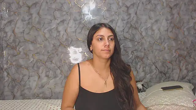 Snapshot of miarouse1531 chatting on January 2026 12:01:02 AM miarouse1531 online show from January 2026 12:01:02 AM