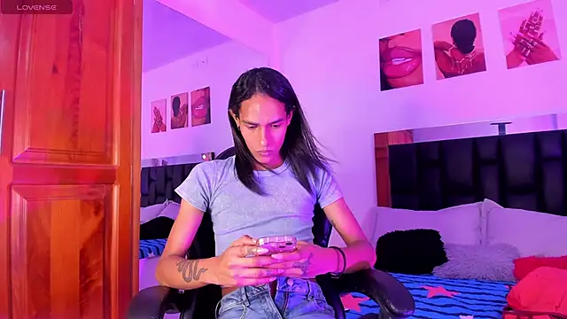 Snapshot of ValeryTs1 chatting on April 2026 07:07:02 PM ValeryTs1 online show from April 2026 07:07:02 PM