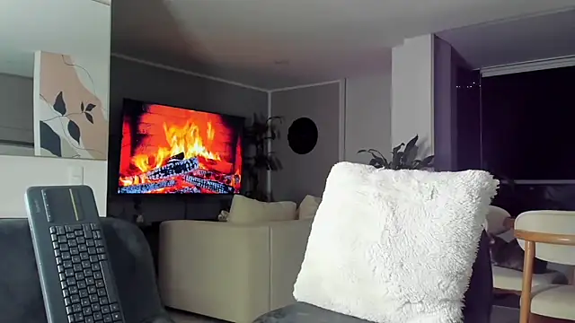 Valenthino Salvatore online show from March 2026 03:22:02 AM