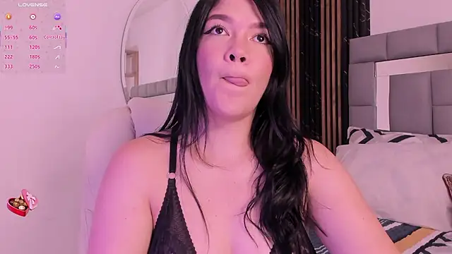 amaia santini online show from February 2026 07:03:02 PM