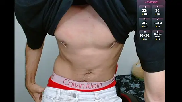 Snapshot of Neithanzynnx chatting on November 2025 07:49:02 PM Neithanzynnx online show from November 2025 07:49:02 PM