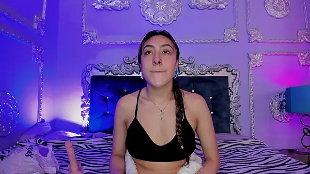 Snapshot of DhaliaRosse chatting on February 2026 03:43:01 AM DhaliaRosse online show from February 2026 03:43:01 AM