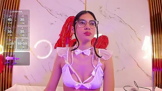 Snapshot of VanessaBoch chatting on February 2026 07:43:02 PM VanessaBoch online show from February 2026 07:43:02 PM