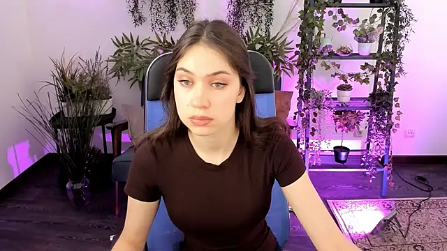 BlossomVesper online show from November 2025 08:50:01 AM