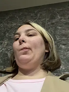 Snapshot of KateBurlesk chatting on November 2025 09:10:01 AM KateBurlesk online show from November 2025 09:10:01 AM