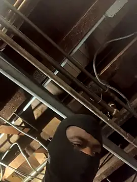 BlackWood777777 online show from November 2025 08:48:02 AM