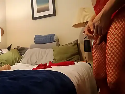 Snapshot of MasochSissy4U chatting on November 2025 03:11:01 PM MasochSissy4U online show from November 2025 03:11:01 PM