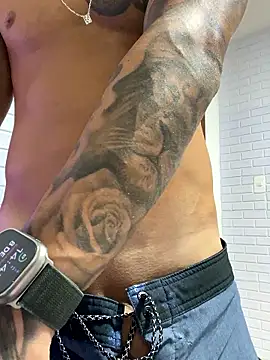 Snapshot of enzofelipe chatting on January 2026 05:48:02 PM enzofelipe online show from January 2026 05:48:02 PM