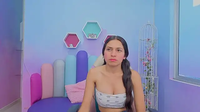 KateSkinny online show from January 2026 11:35:01 AM