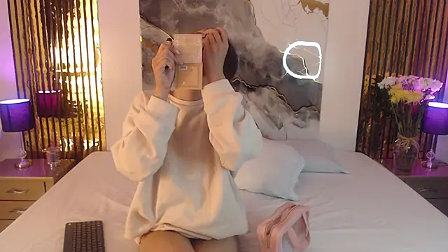 MiticaBrennet  online show from February 2026 03:54:01 AM