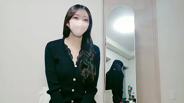 alicechan v online show from April 2026 11:27:01 AM