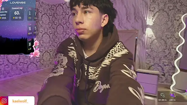 Snapshot of kaelwolf_tay chatting on February 2026 12:45:02 PM kaelwolf tay online show from February 2026 12:45:02 PM