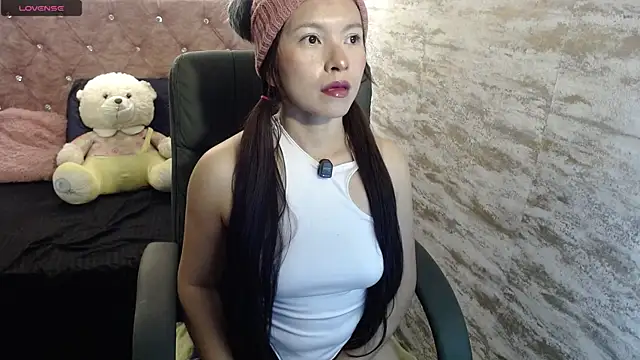 Cloe16  online show from December 2025 03:03:01 AM