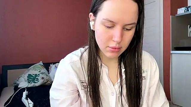 SanoraVillnave online show from February 2026 07:05:01 AM