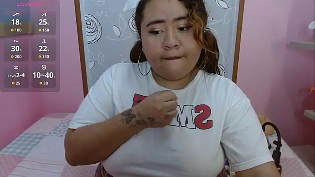 Snapshot of Danna_Keys chatting on November 2025 06:42:02 PM Danna Keys online show from November 2025 06:42:02 PM