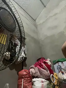 meganmeo online show from April 2026 05:28:01 PM