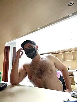 Snapshot of Koma001 chatting on November 2025 05:57:01 PM Koma001 online show from November 2025 05:57:01 PM