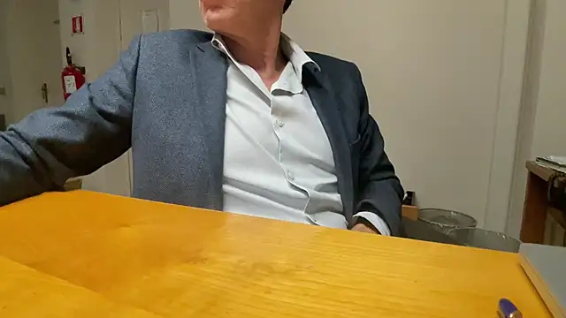 SimonZydar online show from December 2025 05:09:01 PM