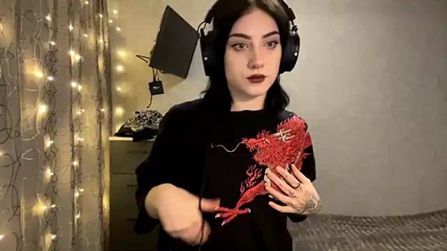 Meowluly online show from January 2026 09:42:01 PM