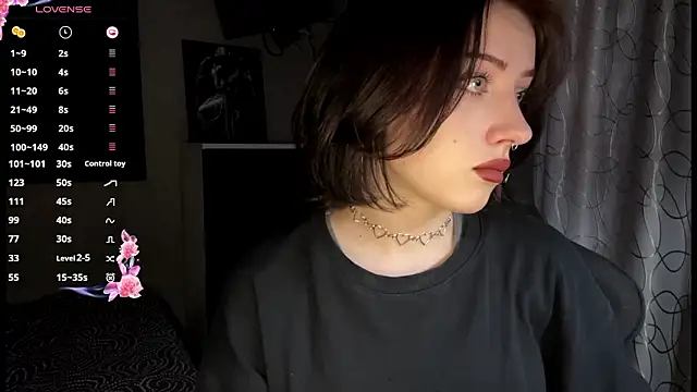 Meowluly online show from March 2026 10:57:01 PM