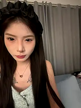 Snapshot of jiarenya chatting on January 2026 10:28:02 AM jiarenya online show from January 2026 10:28:02 AM