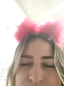 Snapshot of sexy_aurora_ourdoors chatting on November 2025 03:30:01 AM sexy aurora ourdoors online show from November 2025 03:30:01 AM