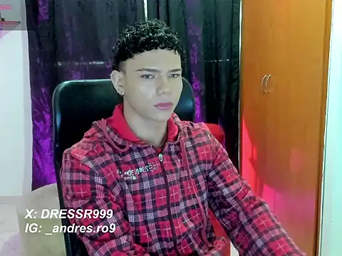 secret justin7 online show from December 2025 12:14:01 PM