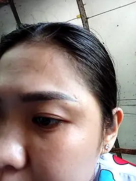 Snapshot of Lin-kute98 chatting on April 2026 06:52:01 AM Lin-kute98 online show from April 2026 06:52:01 AM