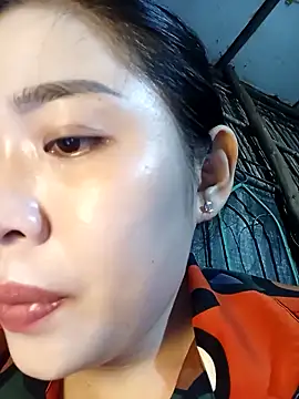 Snapshot of Lin-kute98 chatting on May 2026 12:54:01 PM Lin-kute98 online show from May 2026 12:54:01 PM