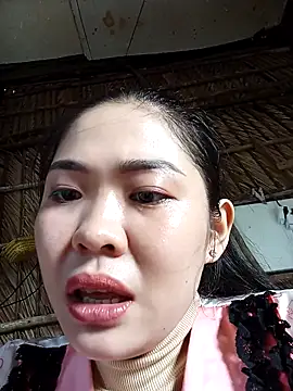 Snapshot of Lin-kute98 chatting on May 2026 01:11:02 AM Lin-kute98 online show from May 2026 01:11:02 AM