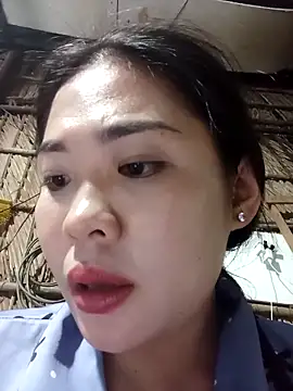 Snapshot of Lin-kute98 chatting on May 2026 02:22:01 PM Lin-kute98 online show from May 2026 02:22:01 PM