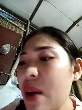 Snapshot of Lin-kute98 chatting on May 2026 02:12:01 PM Lin-kute98 online show from May 2026 02:12:01 PM